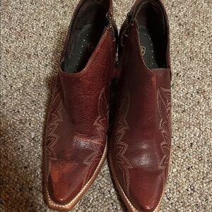 Ariat Women's Burgundy Pointed-Toe Western Ankle Boots